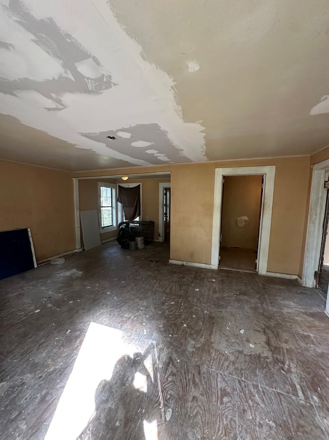 845 Saxe St, Beaumont, TX 77705 - photo 6