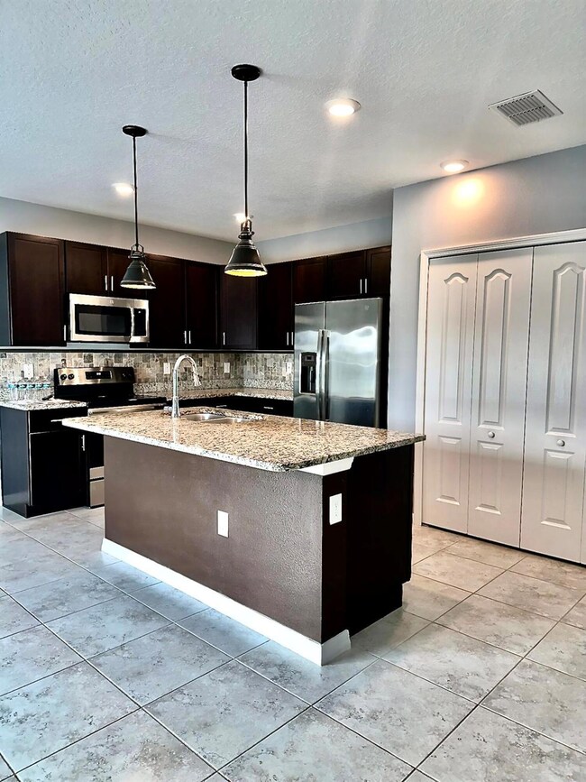 1641 SW Victor Ln, Port Saint Lucie, FL 34984 - photo 3