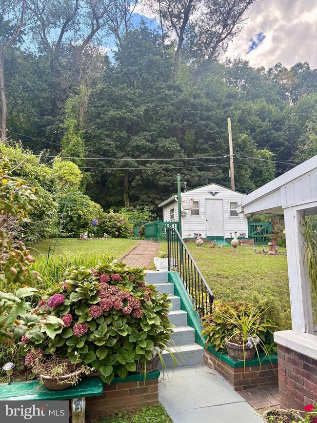 1520 Fairview St, Reading, PA 19606 - photo 6