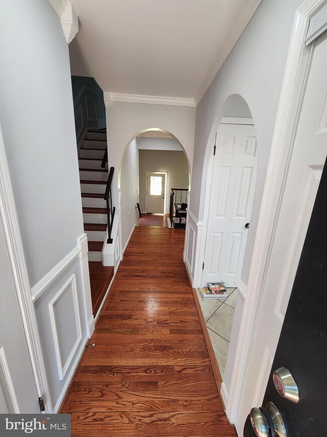 1955 Mayflower Dr, Woodbridge, VA 22192 - photo 3