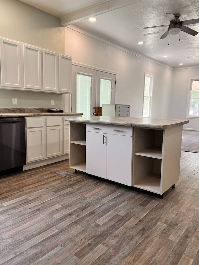 621 Emerson Ave, Alliance, NE 69301 - photo 6