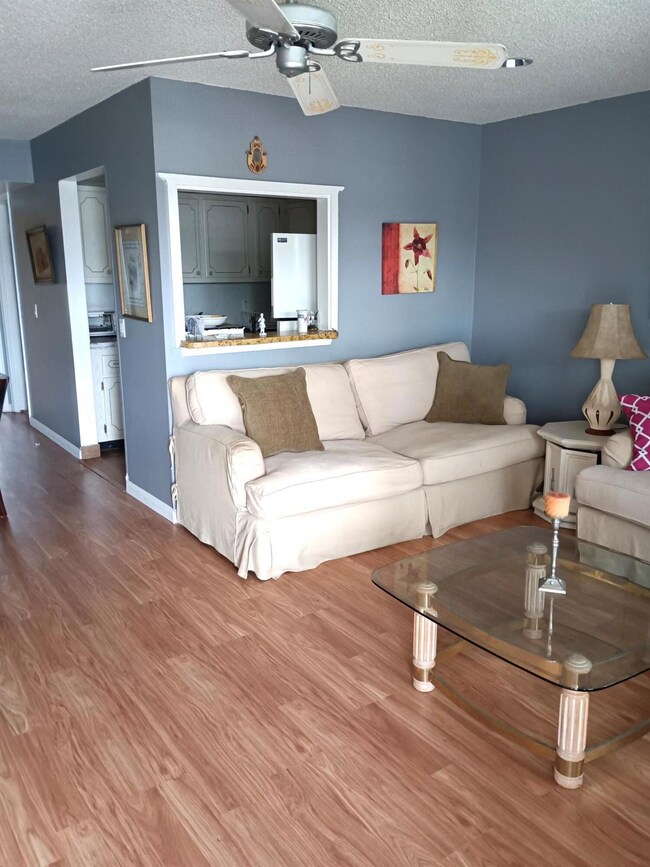 279 Camden L, West Palm Beach, FL 33417 - photo 6