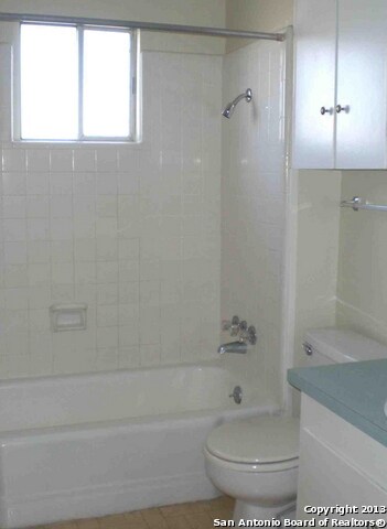 1120 N King St unit 101, Seguin, TX 78155 - photo 6