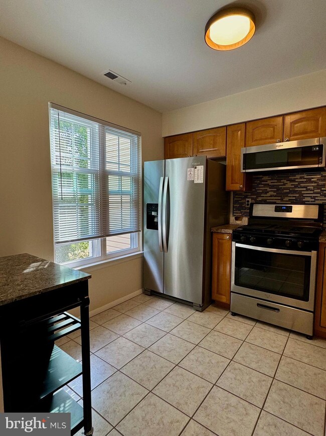 206 Boothby Ct unit 206, Sewell, NJ 08080 - photo 4