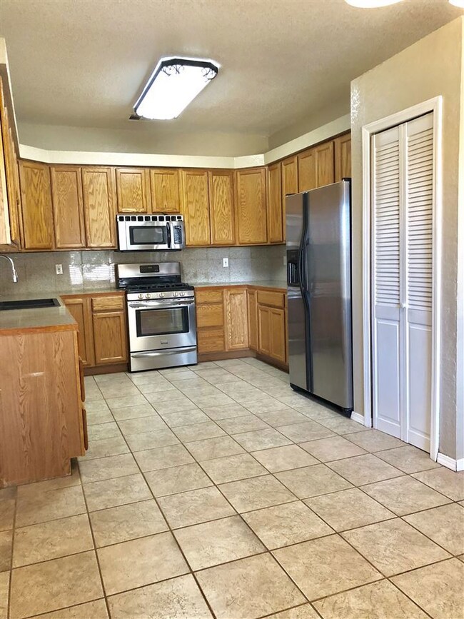 1132 Mimosa Ave, Alamogordo, NM 88310 - photo 6