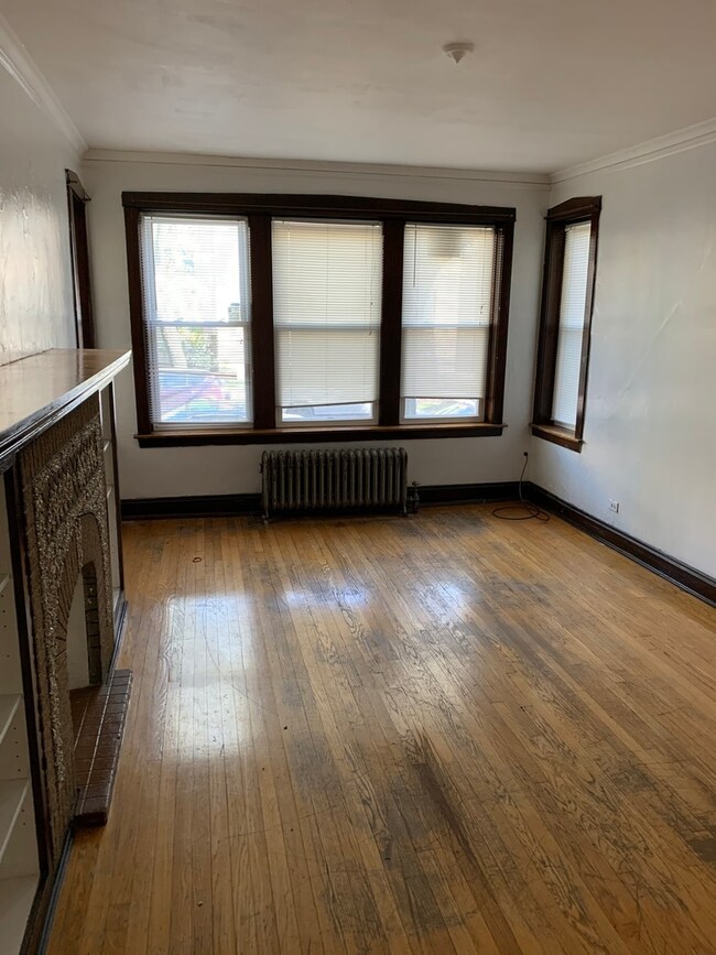 4022 N Mozart St unit 1, Chicago, IL 60618 - photo 6