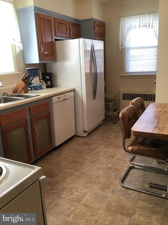 218 Harrison Ave, Waynesboro, PA 17268 - photo 7