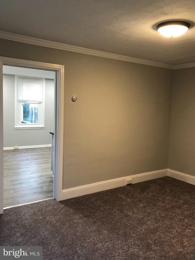 110 Garrett Ave, Bryn Mawr, PA 19010 - photo 5