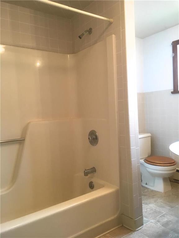 512 N Broadway, Wind Gap, PA 18091 - photo 7