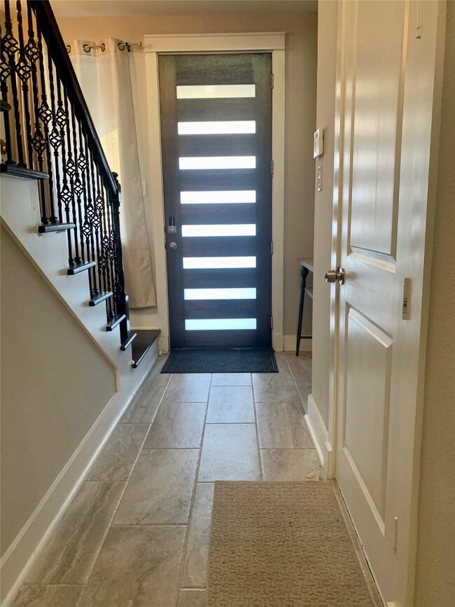 608 W 28th St unit A, Houston, TX 77008 - photo 2