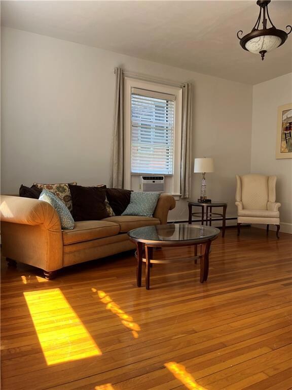 38 Rhode Island Ave unit 1, Newport, RI 02840 - photo 4