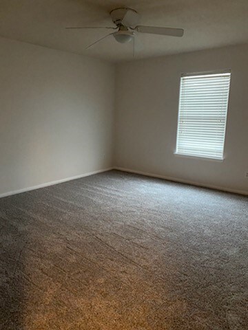 9318 Garfield Park Ln, Houston, TX 77075 - photo 7