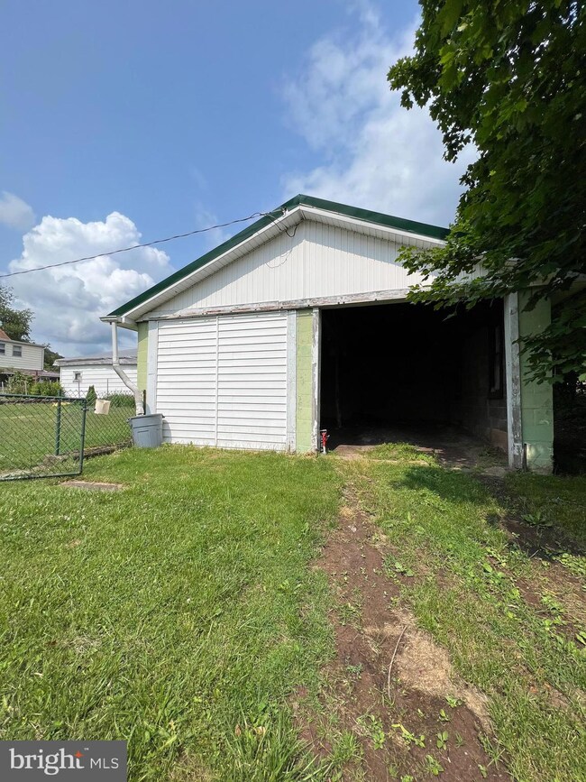 6 Cherry St, Ashland, PA 17921 - photo 6