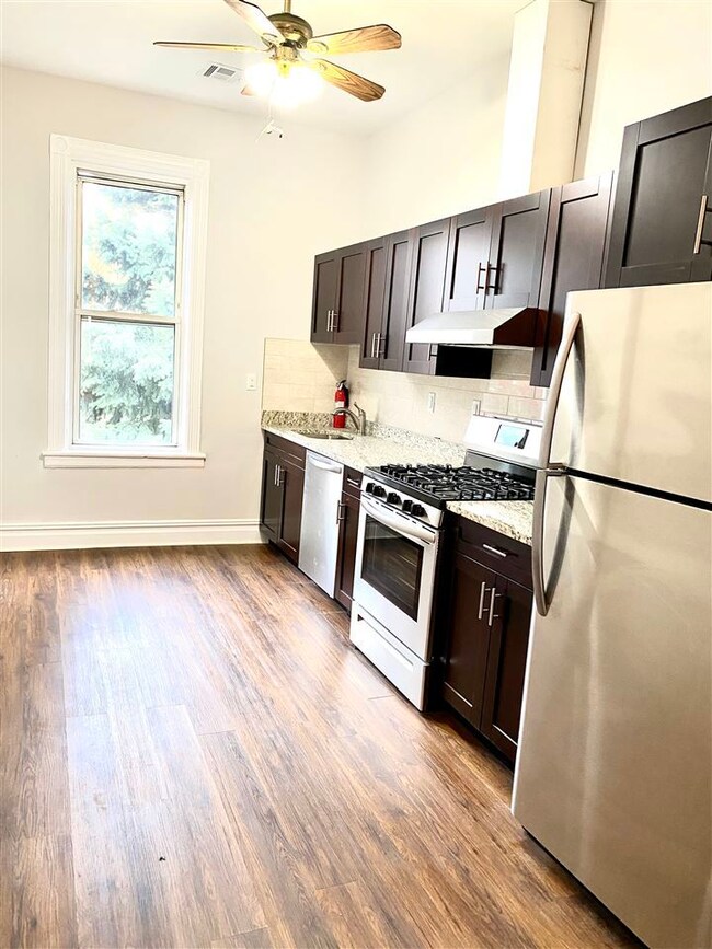 356 Liberty Ave unit 2, Jersey City, NJ 07307 - photo 3