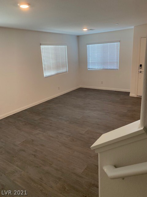 12235 Glass Desert Rd, Las Vegas, NV 89183 - photo 5