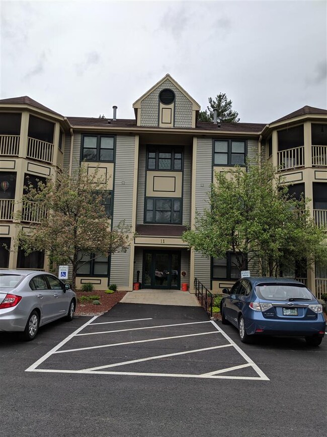11 Bartemus Trail unit U203, Nashua, NH 03063 - photo 2