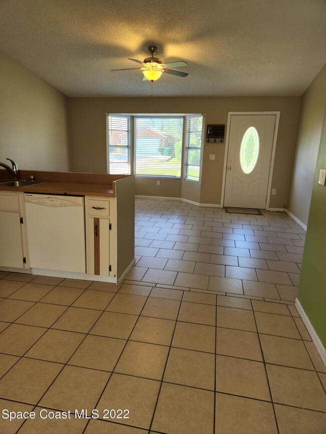 open floor 6
