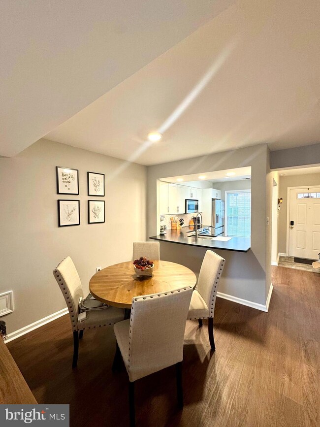 2568 B S Arlington Mill Dr unit B, Arlington, VA 22206 - photo 4