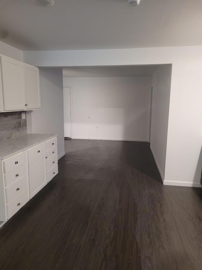 7820 Corina Dr, Fort Worth, TX 76108 - photo 2