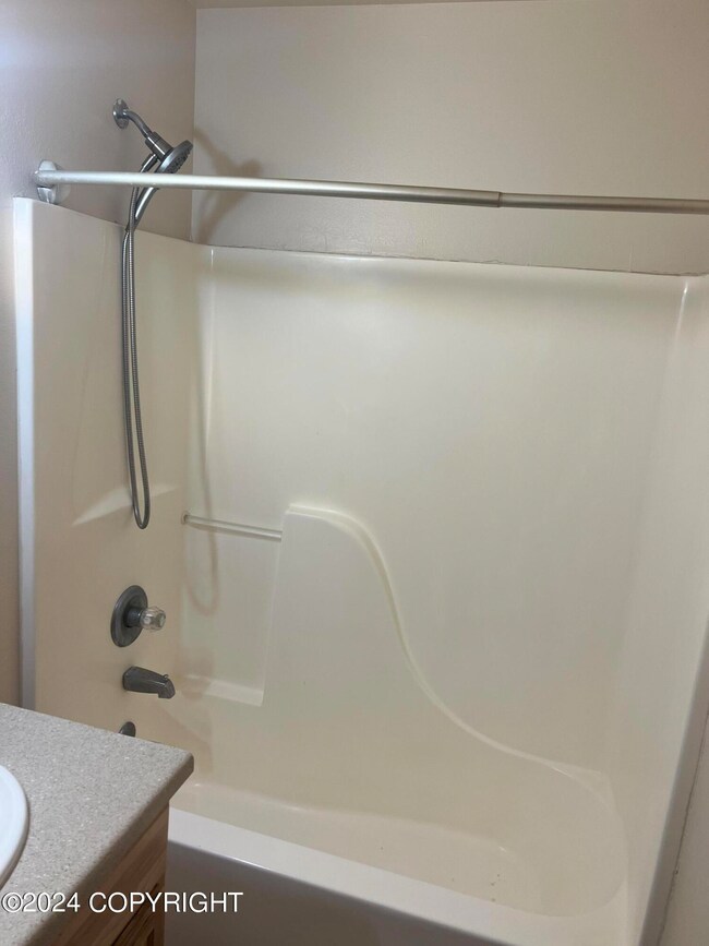 1082 W 26th Ave unit 10, Anchorage, AK 99503 - photo 6