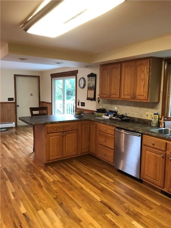 28 Peck St, Swansea, MA 02777 - photo 6