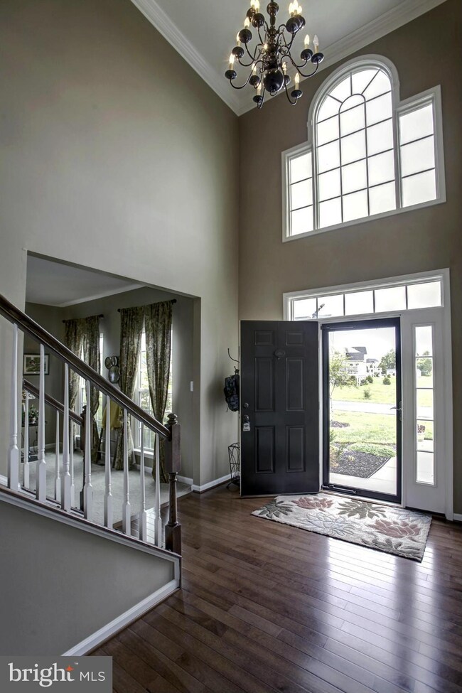 7486 Edington Dr, Warrenton, VA 20187 - photo 2