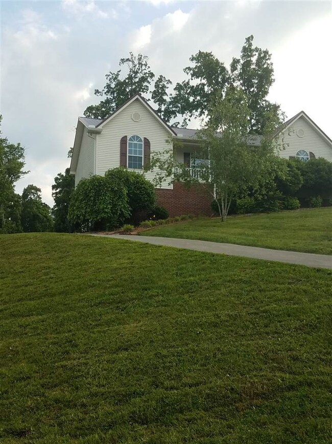 3813 Shandee Ln, Morristown, TN 37814 - photo 2