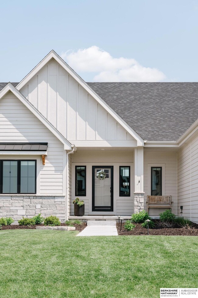 RAMM CONSTRUCTION POPULAR NEW 1.5 STORY PLAN-THE CHARLOTTE! GORGEOUS INTERIORS. PHOTOS ARE OF SIMILAR HOME.
