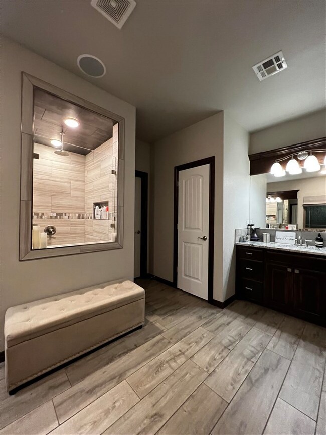 12135 NE Deer Ridge Trail, Elgin, OK 73538 - photo 5