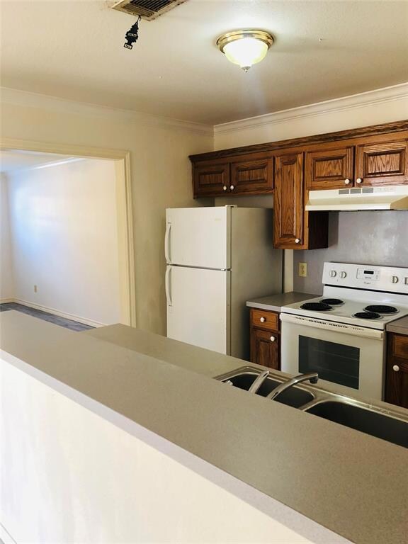 204 W Ash St, Celina, TX 75009 - photo 2