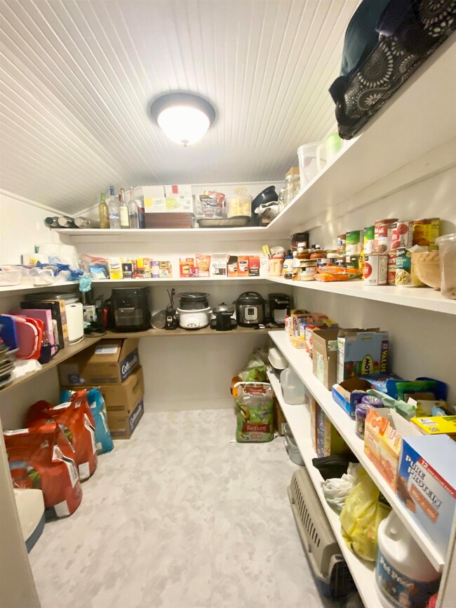 521 Liberty St, Covington, IN 47932 - photo 6