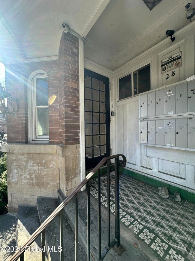 28 Robin St, Albany, NY 12206 - photo 3