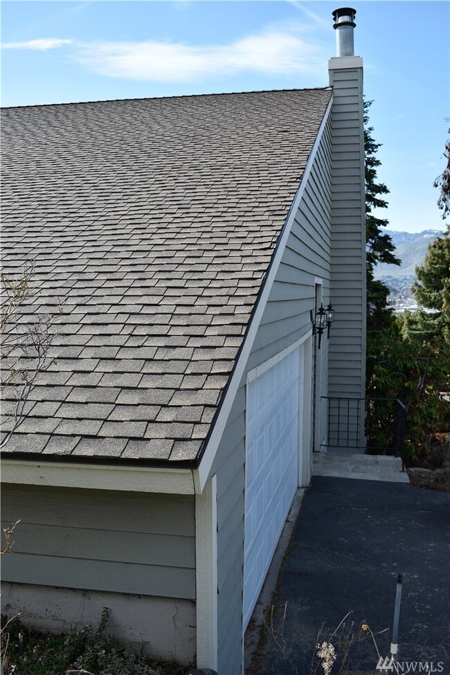 62 15th St NE, East Wenatchee, WA 98802 - photo 2