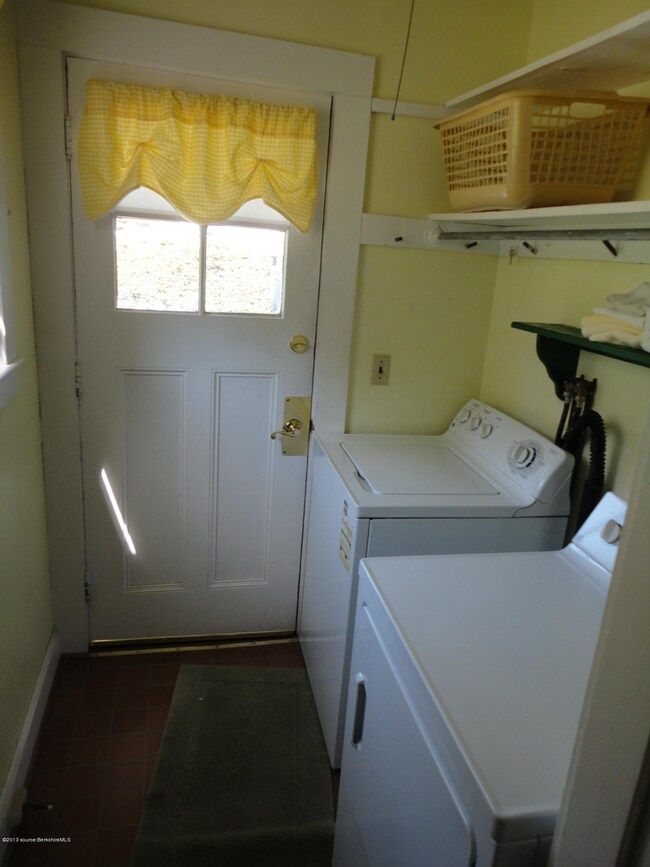1st floor laundry