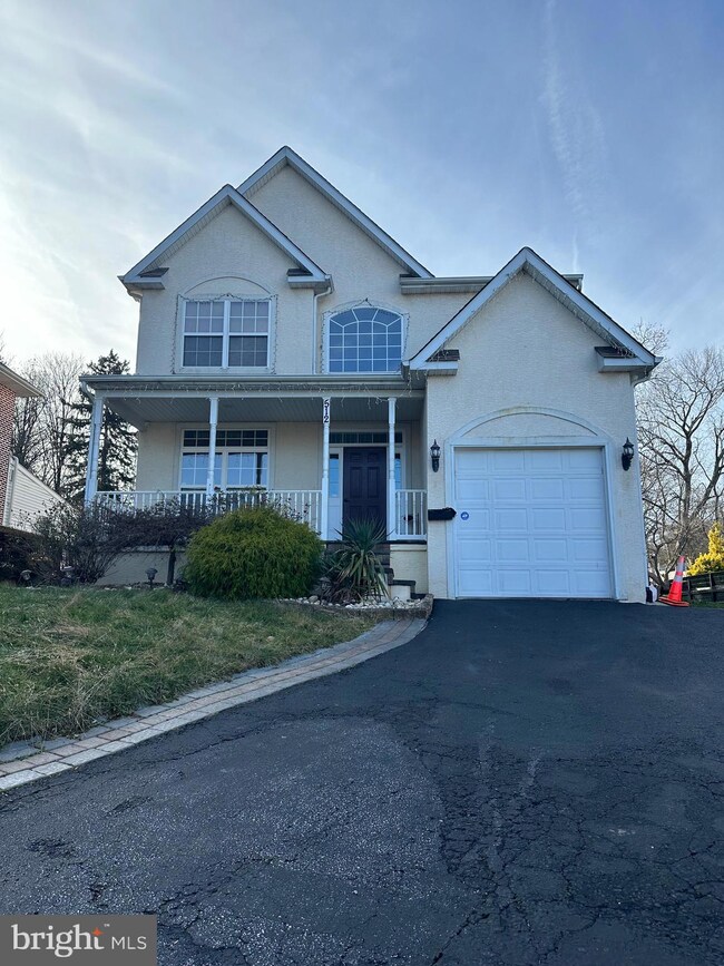 512 Grant Ave, Willow Grove, PA 19090 - photo 2