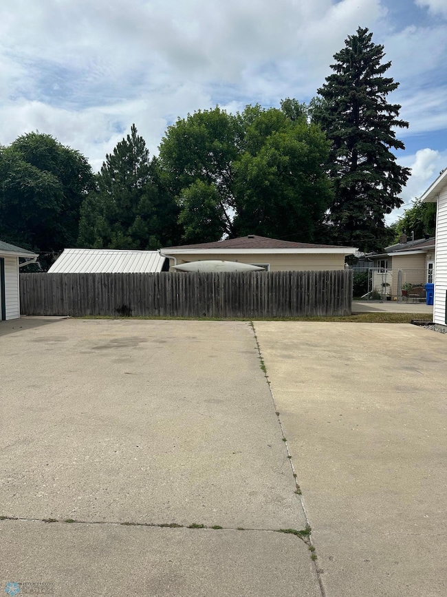 2126 5th Ave S, Fargo, ND 58103 - photo 5