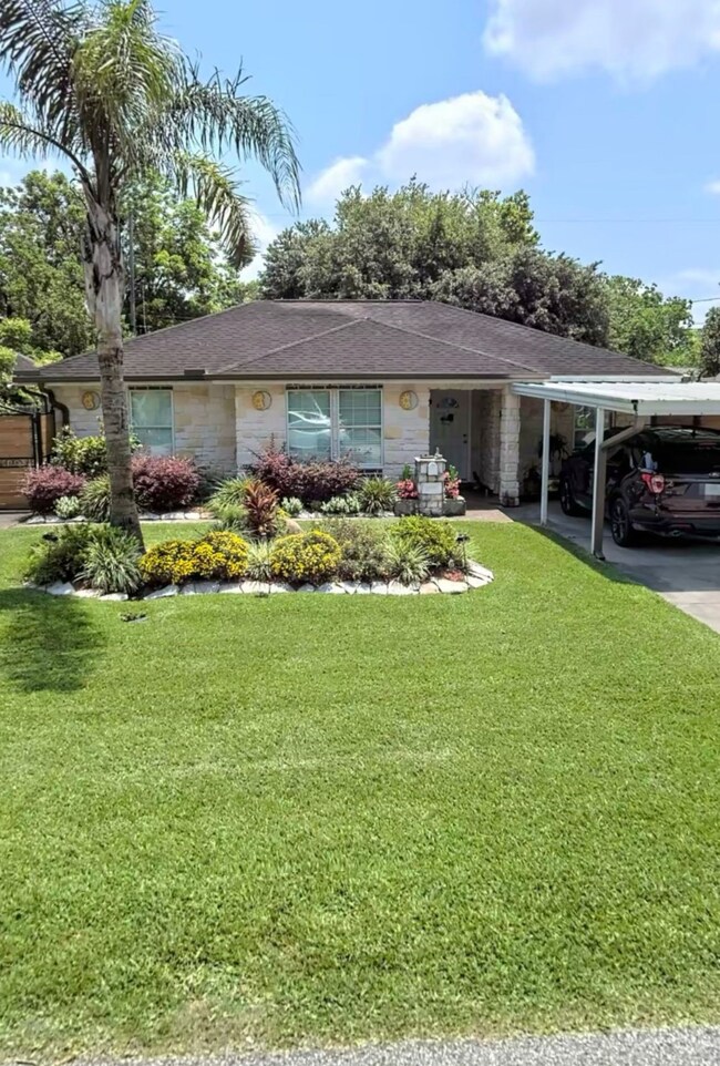 13358 Louisville St, Houston, TX 77015 - photo 2