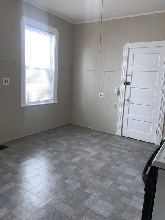 15 Myrtle St unit 1, Everett, MA 02149 - photo 2