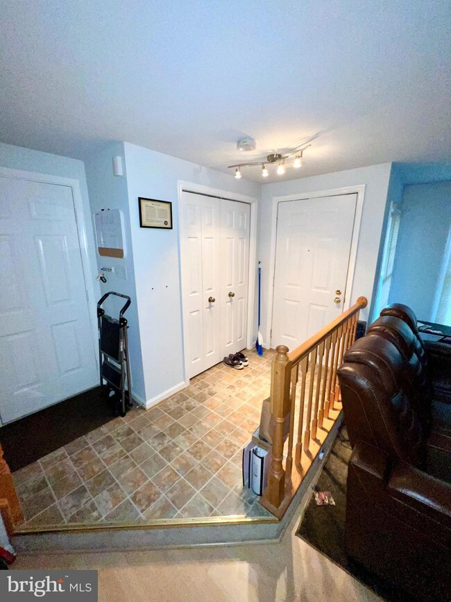 4037 Chetham Way, Woodbridge, VA 22192 - photo 3