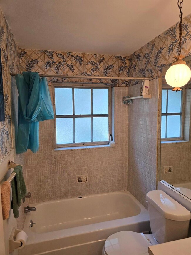 4951 Wedgewood Way unit 5, West Palm Beach, FL 33417 - photo 5