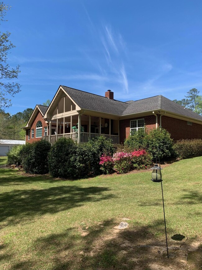 62 Mariners Dr NE, Milledgeville, GA 31061 - photo 2