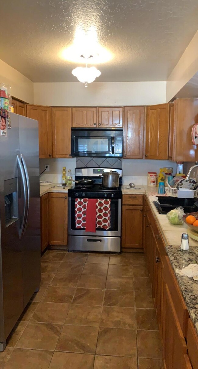 1703 Catham Cir, Horizon City, TX 79928 - photo 6