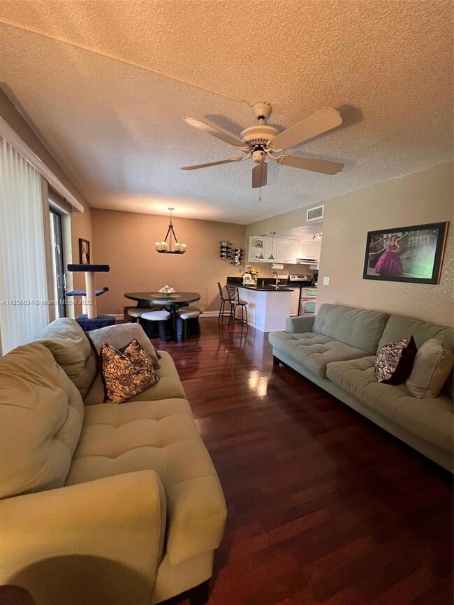 Family room/Dining