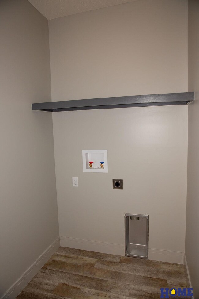 835 N 106th St, Lincoln, NE 68527 - photo 6