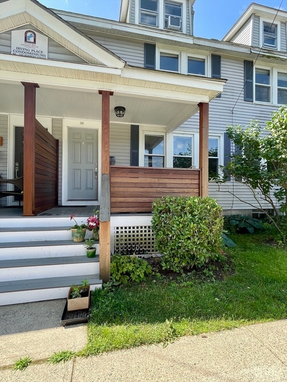 98 Everett St, Easthampton, MA 01027 - photo 2