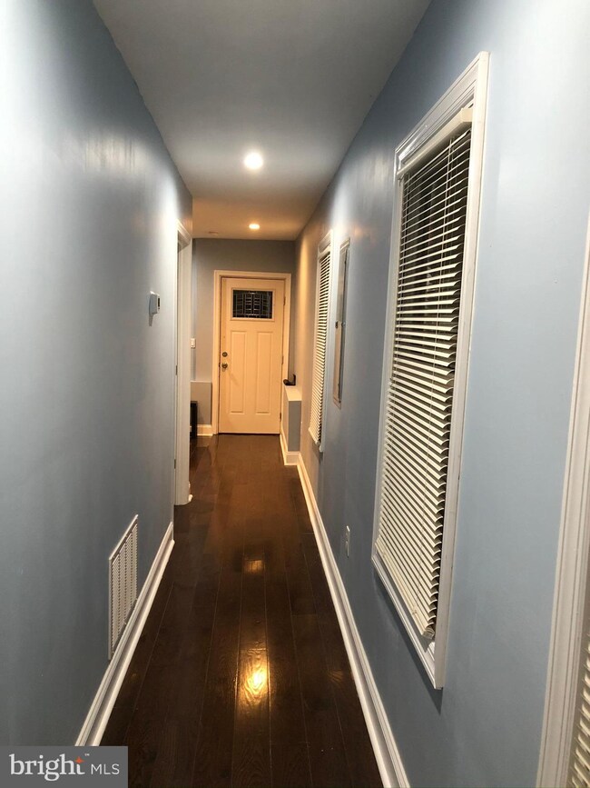 432 W Roberts Ave, Wildwood, NJ 08260 - photo 5