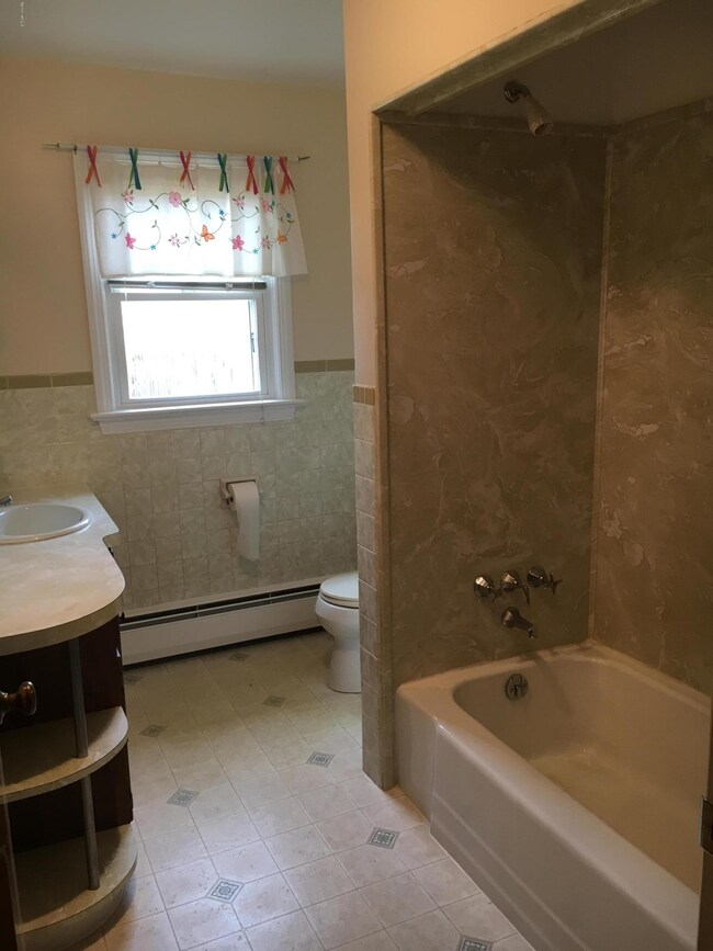 208 Dalton Division Rd, Pittsfield, MA 01201 - photo 5