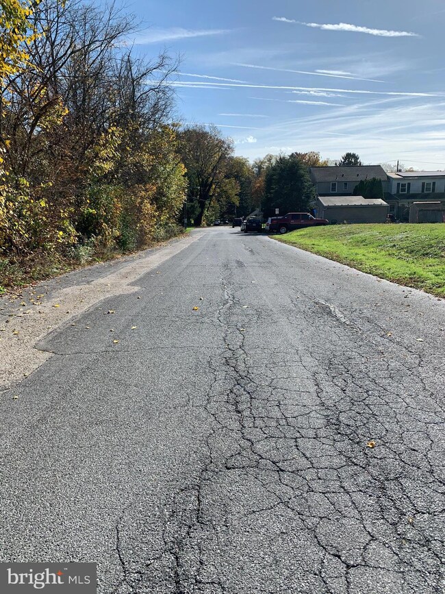 750 S Ninth St, Columbia, PA 17512 - photo 4