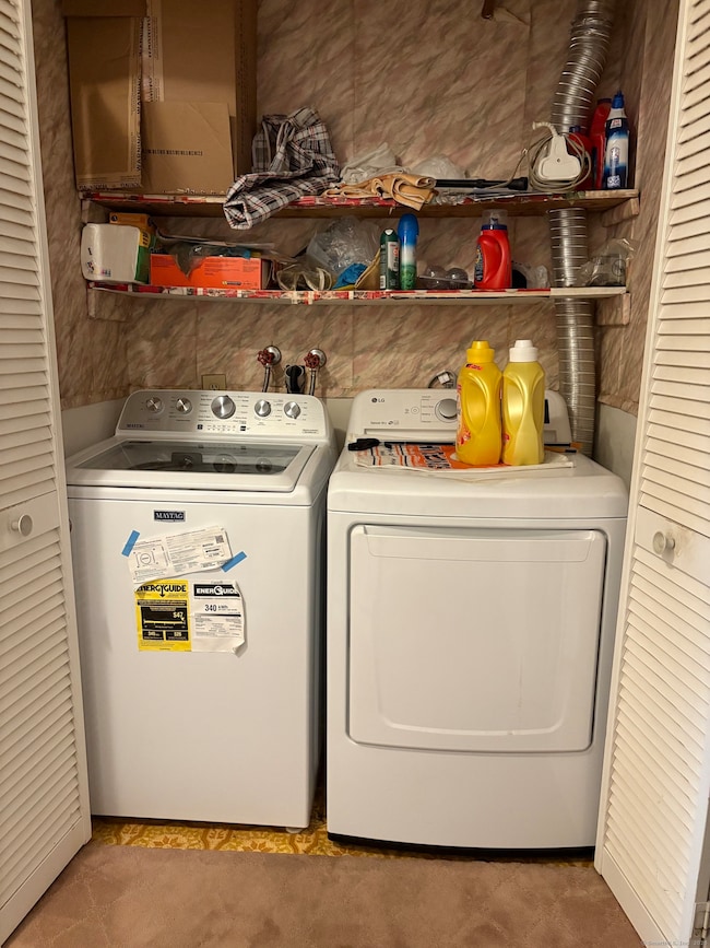 25 Padanaram Rd unit 13, Danbury, CT 06811 - photo 5