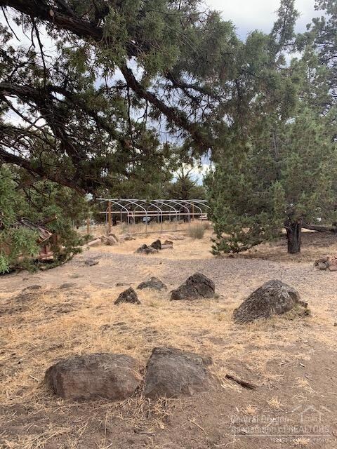 65317 85th St, Bend, OR 97703 - photo 4